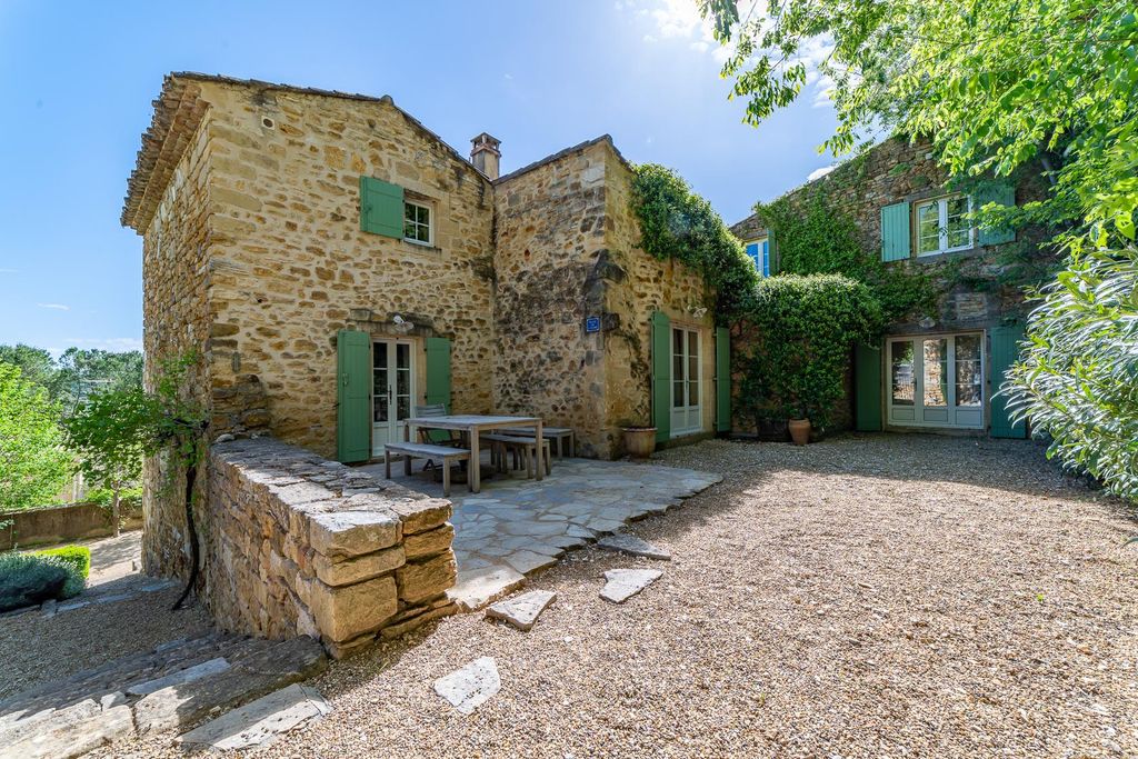 Property photo 1 of 17 Image