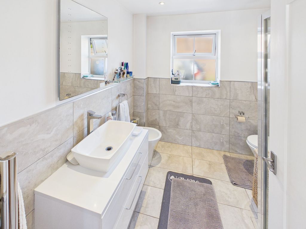 Additional image 17 of 4 bed detached house for salePastures Hill, Littleover DE23