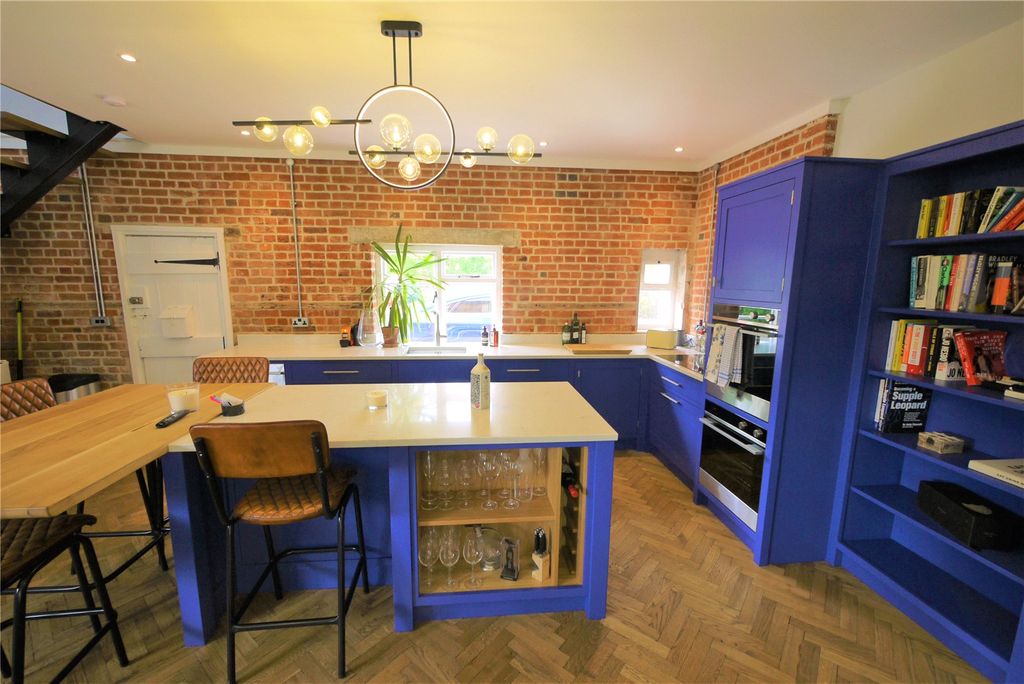 Property photo 1 of 10 Picture No. 01
