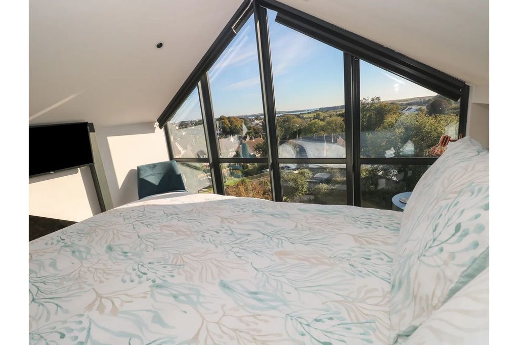Additional image 12 of 2 bed flat for saleNarberth Road, Tenby SA70