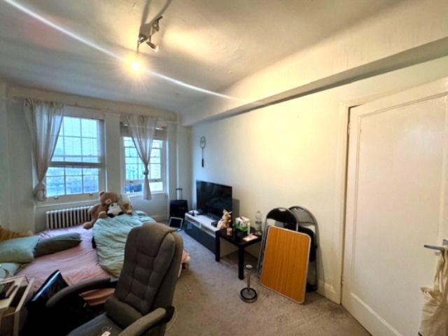 Property photo 3 of 6