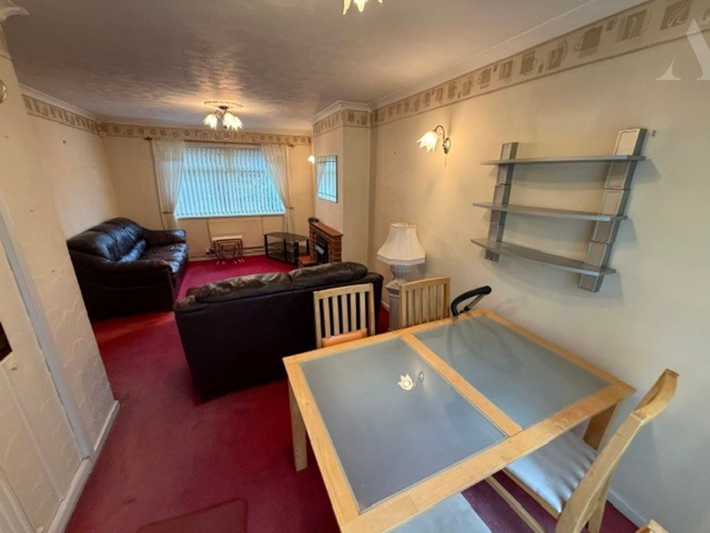 Property photo 3 of 14 152 Brownfield Road Lounge.Jpeg