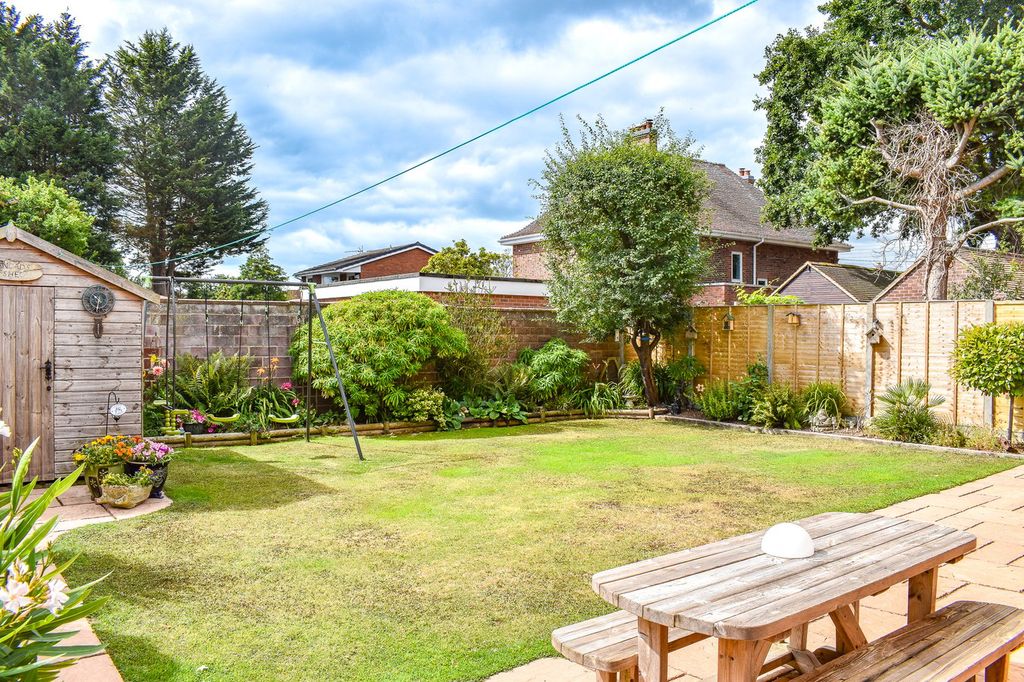 Property photo 3 of 16