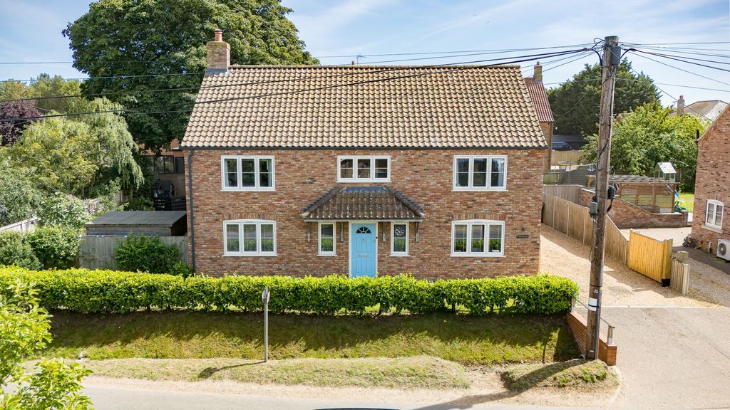 Property photo 1 of 40 5255822