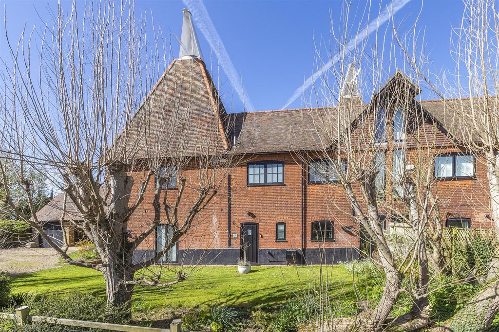 Property photo 1 of 54 Parsonage-13 Copy.Jpg