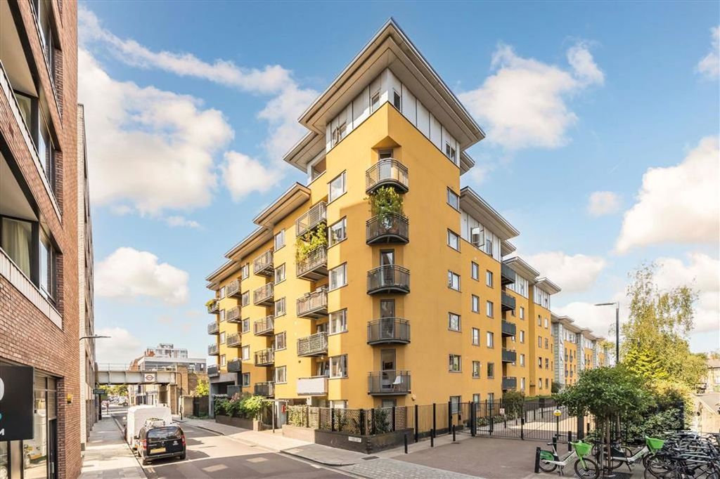 Property photo 1 of 9