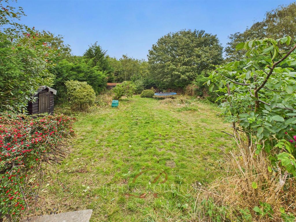 Property photo 2 of 18 Cam05148G0-Pr0074-Still001.Jpg