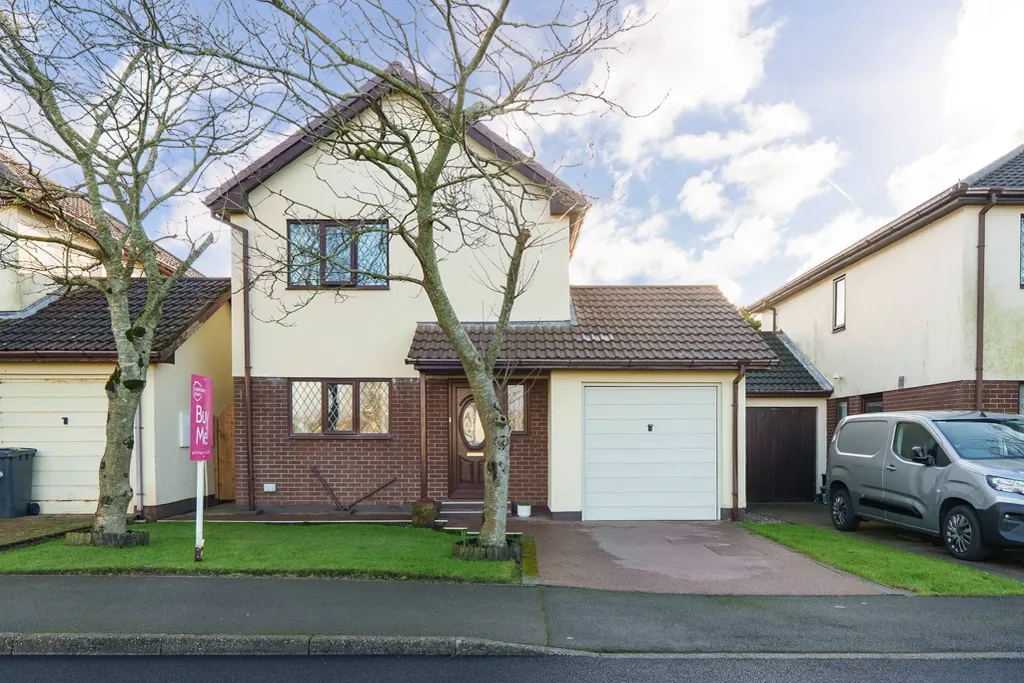 Property photo 1 of 17