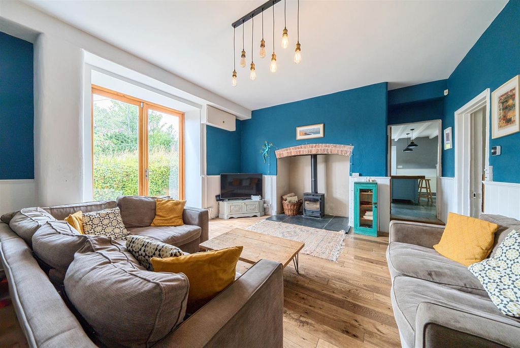 Property photo 2 of 42 2