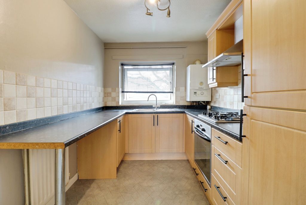 Property photo 3 of 7