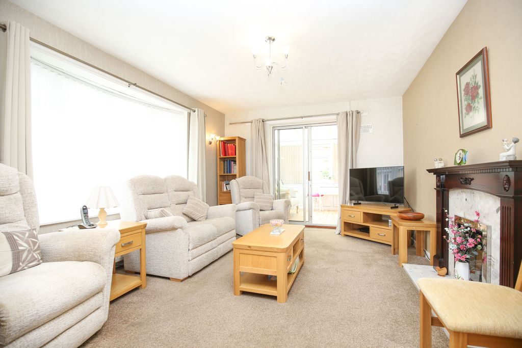 Property photo 2 of 18 Mw-5807