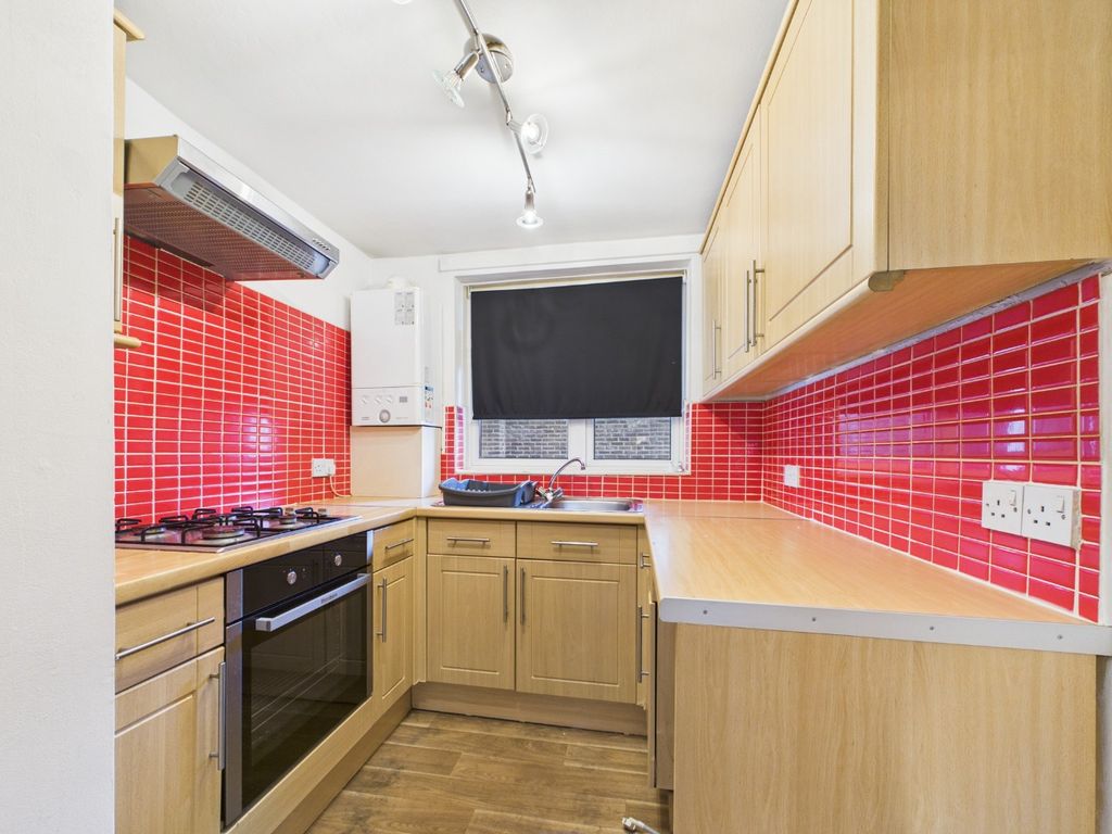 Property photo 2 of 6 3799962