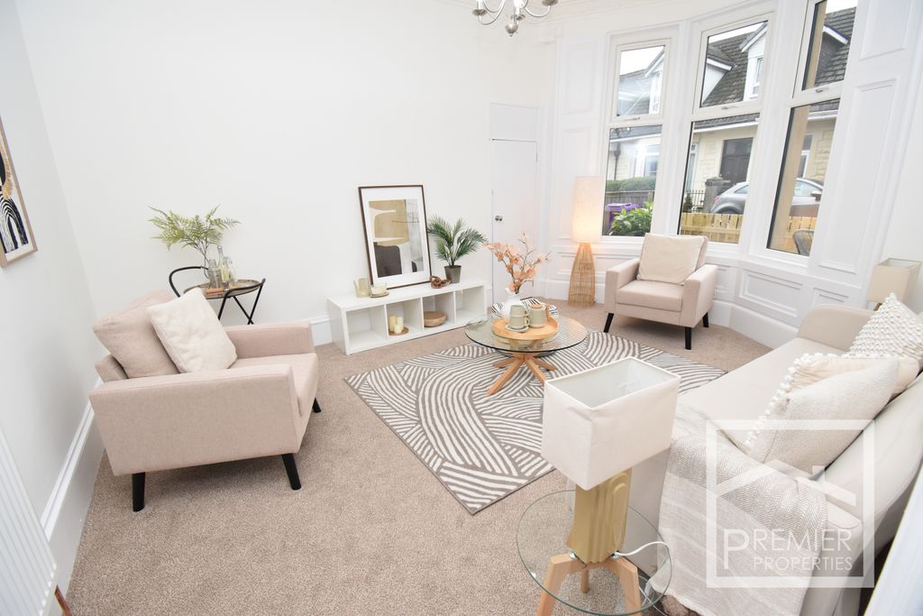 Property photo 2 of 19 Lounge