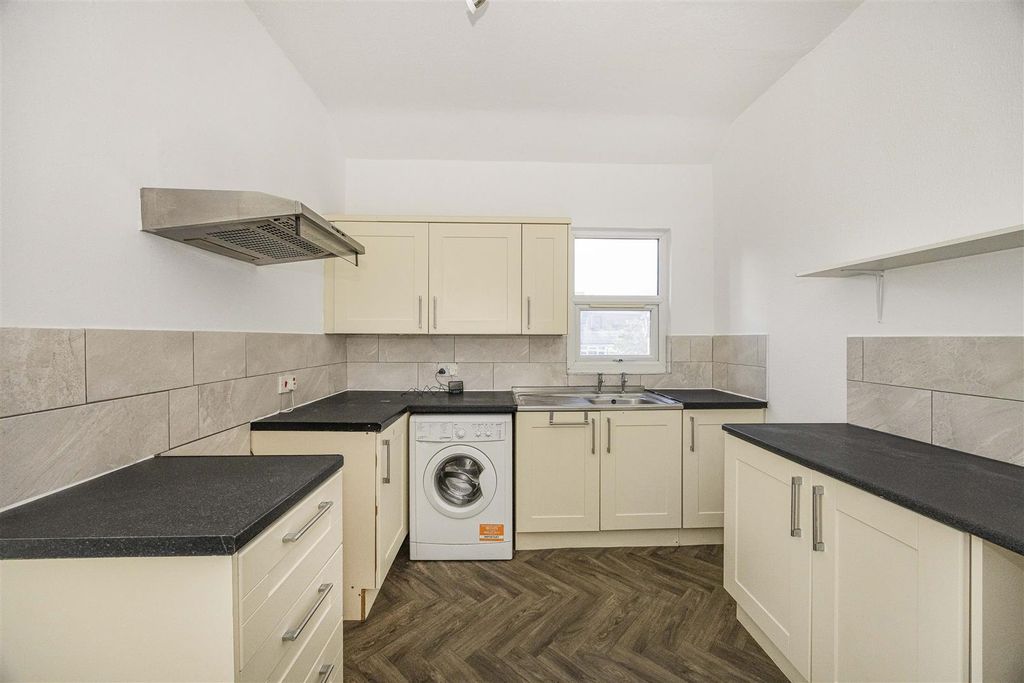 Property photo 3 of 15 3