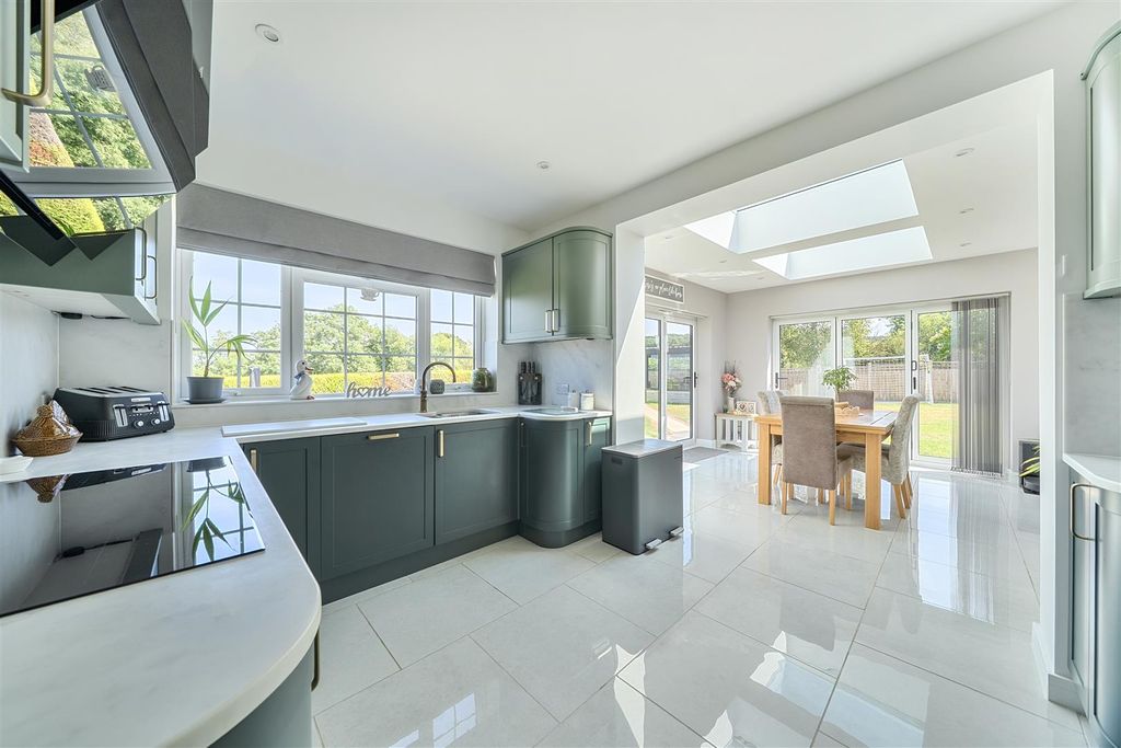 Property photo 2 of 48 Kitchen
