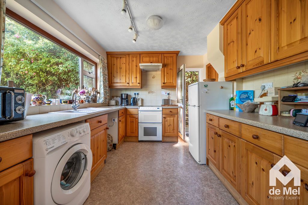 Property photo 3 of 13 Photo 13
