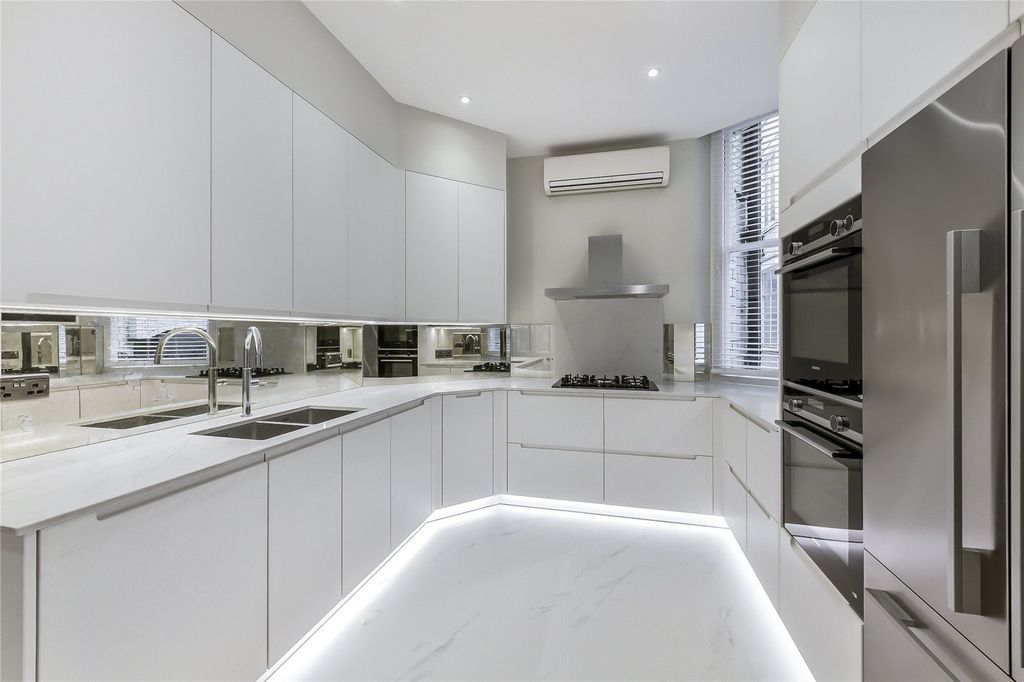 Property photo 3 of 23 Picture No. 26