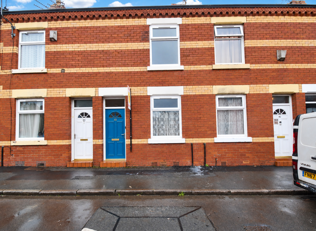 Property photo 1 of 9 Front