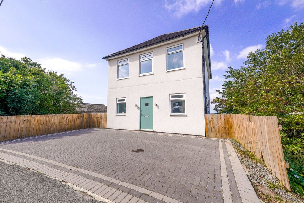 Property photo 1 of 26