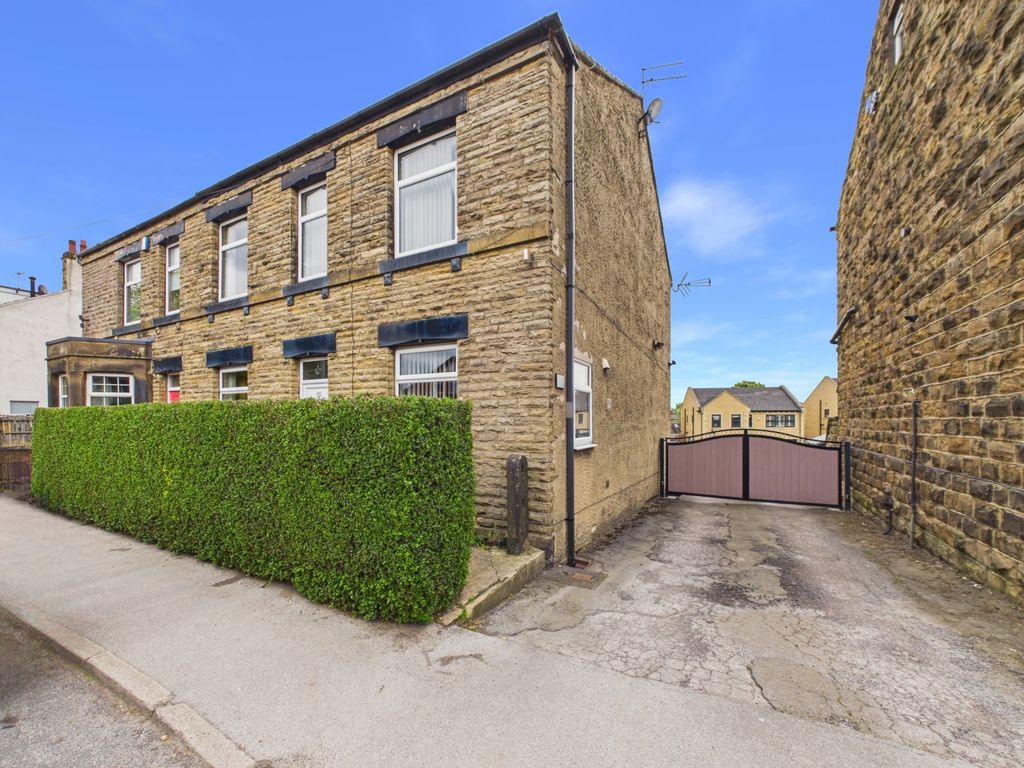 Property photo 1 of 32