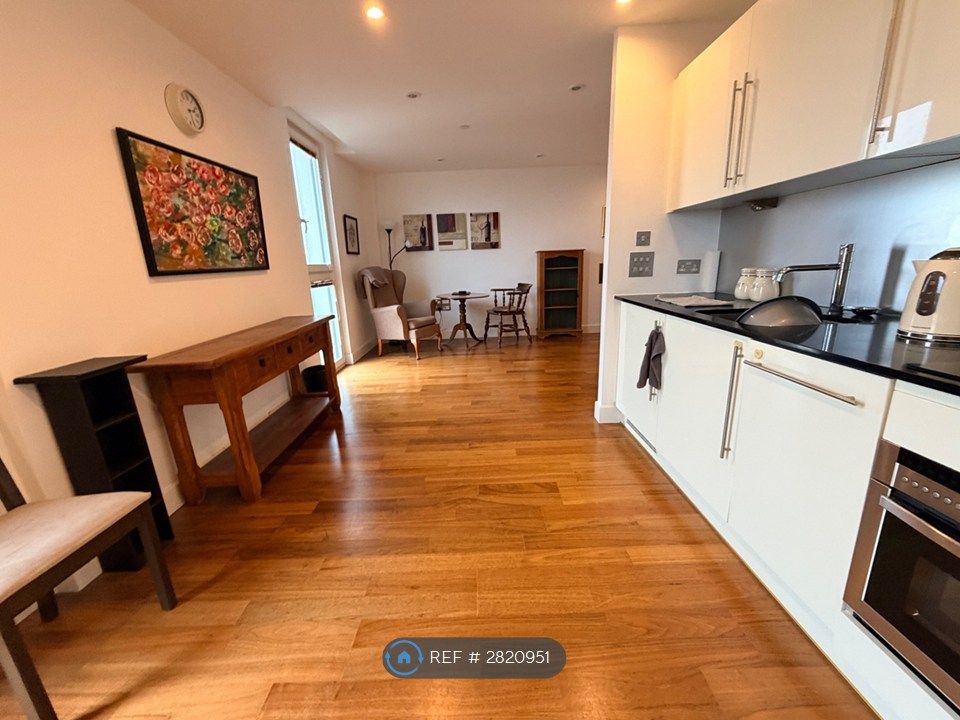 Property photo 3 of 7