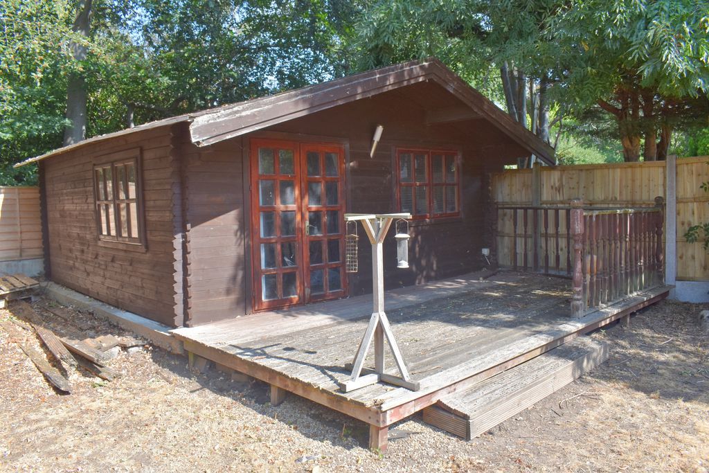 Property photo 2 of 15 Photo 4