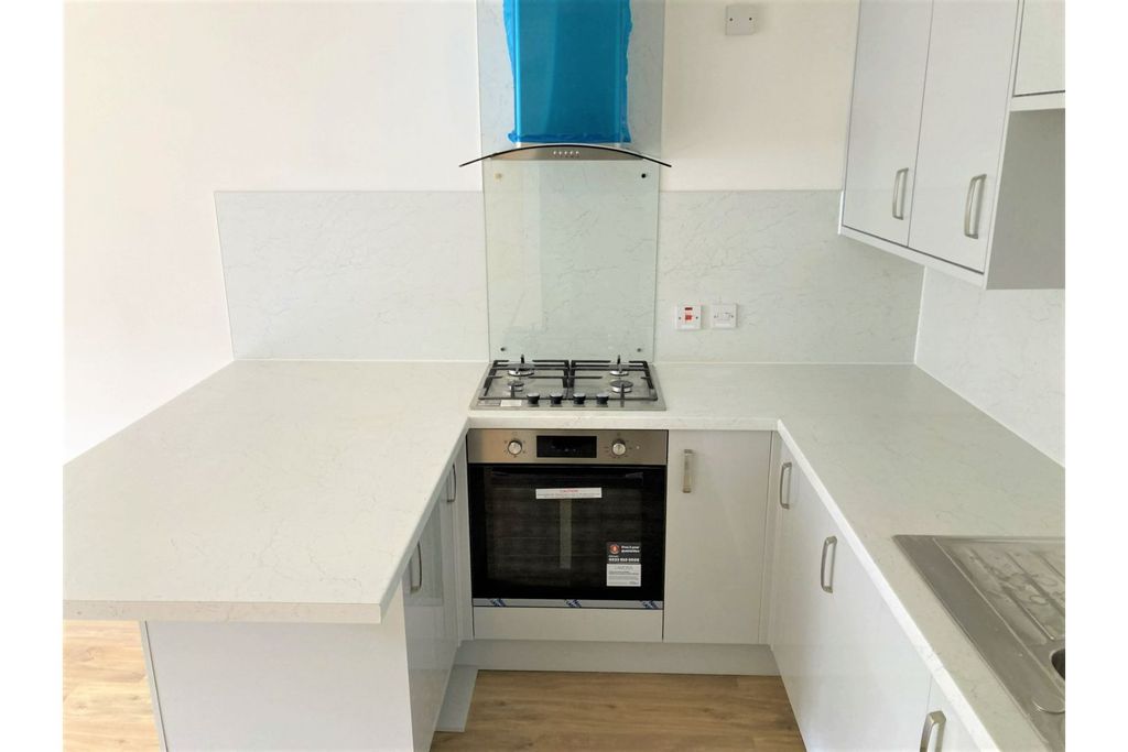 Property photo 2 of 18 Kitchen