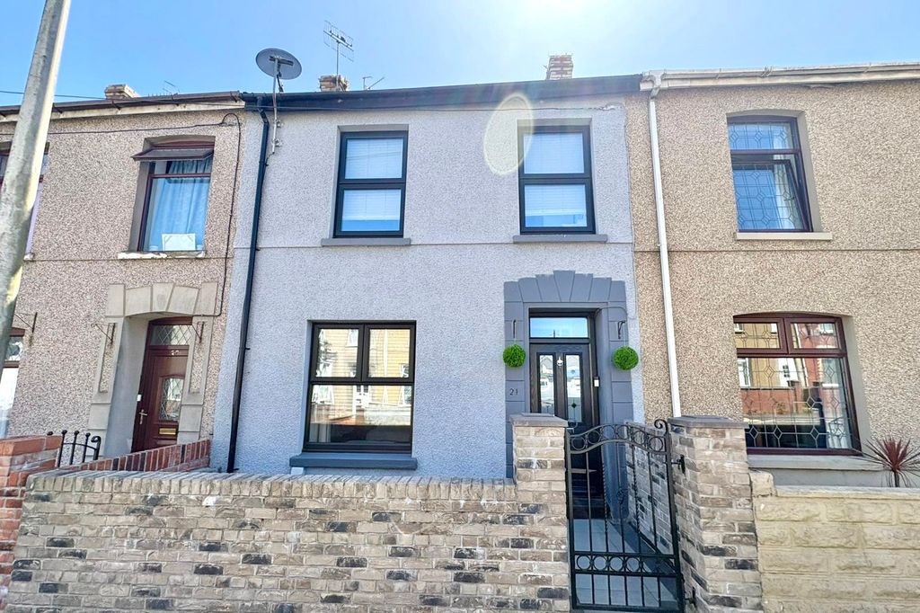 Property photo 1 of 29