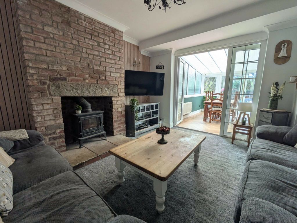 Property photo 3 of 27