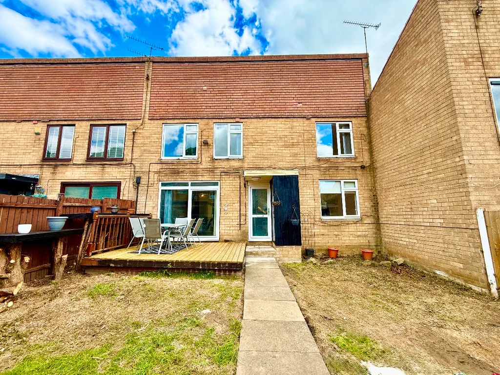 House in Sheffield, Westfield - View 3