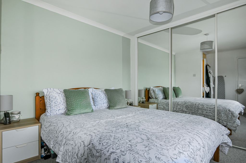 Property photo 3 of 14 Dsc_5702