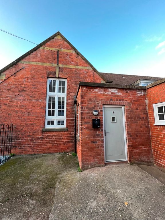 Property photo 2 of 9