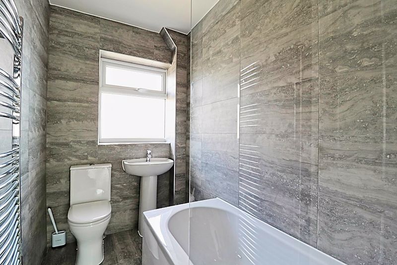 Property photo 2 of 16 Bathroom