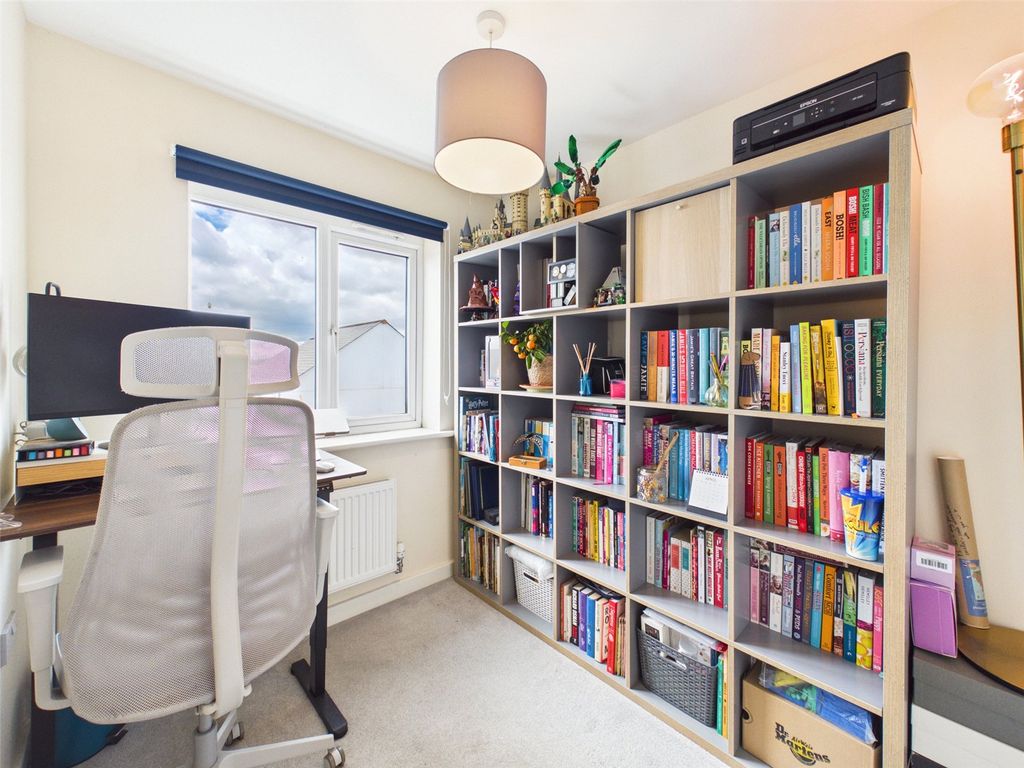 Property photo 3 of 25 Picture No. 01