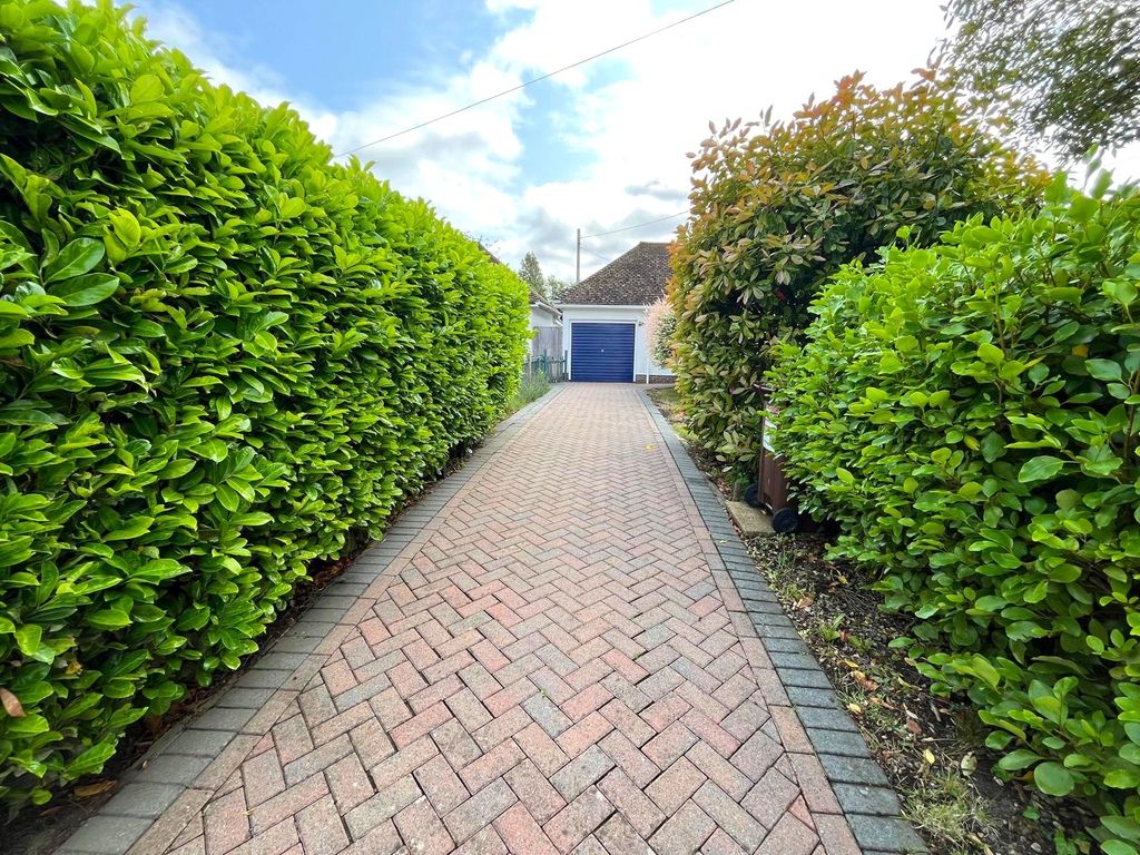 Property photo 3 of 17 Picture No. 21