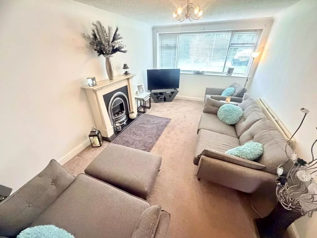 Property photo 2 of 30