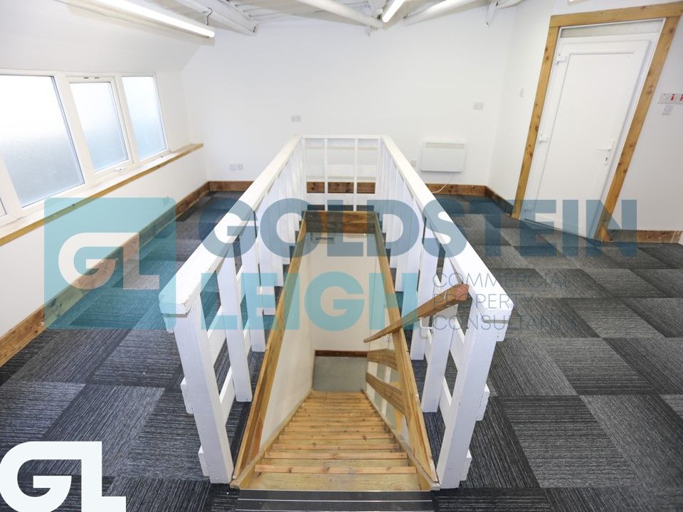 Property photo 3 of 6