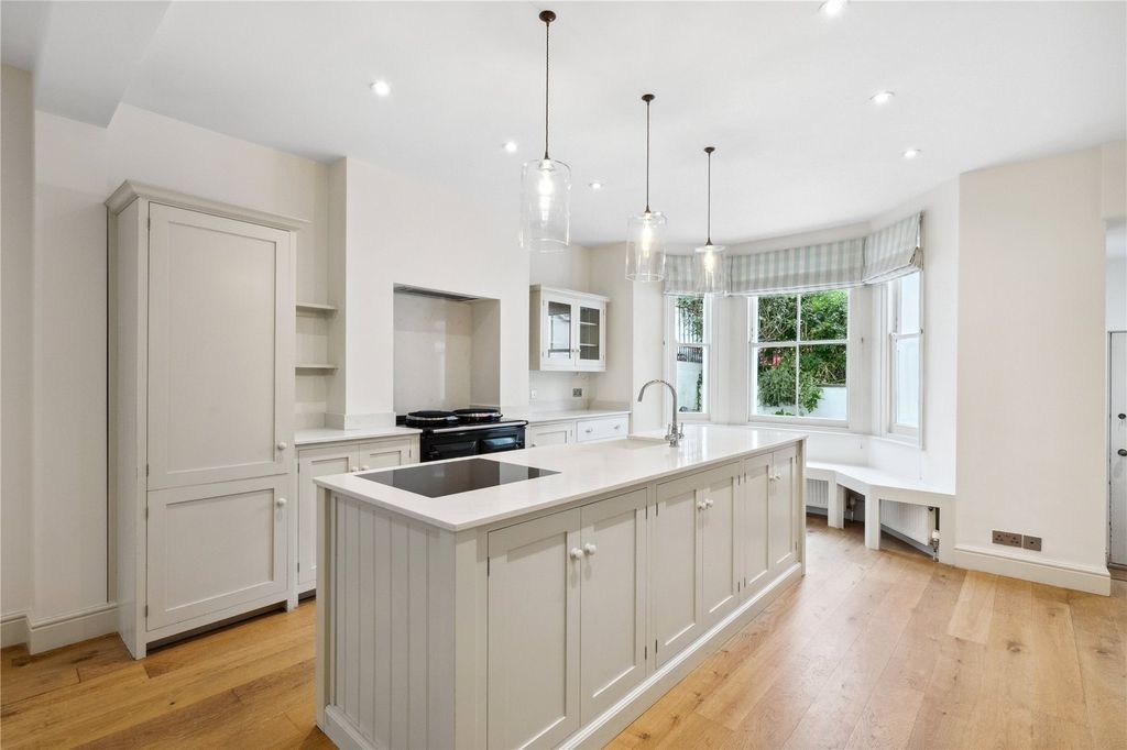 Property photo 1 of 14 Kitchen