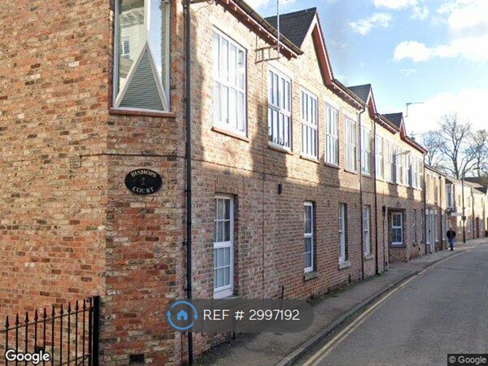Property photo 1 of 8