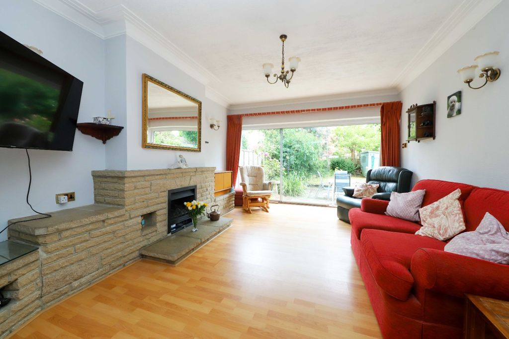Property photo 3 of 14 4354372