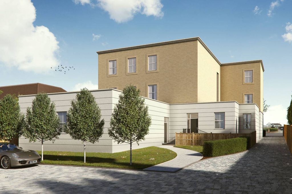 Property photo 1 of 21