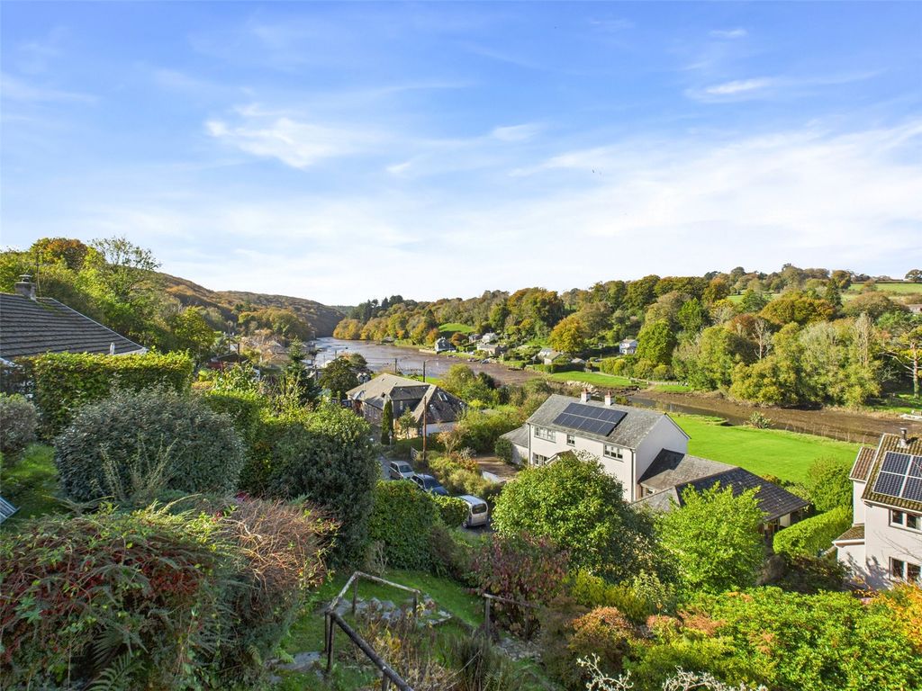 Property photo 2 of 33 Picture No. 35