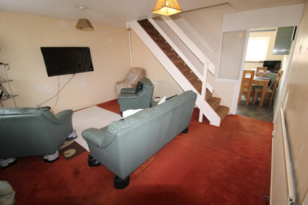 Property photo 3 of 10 Lounge