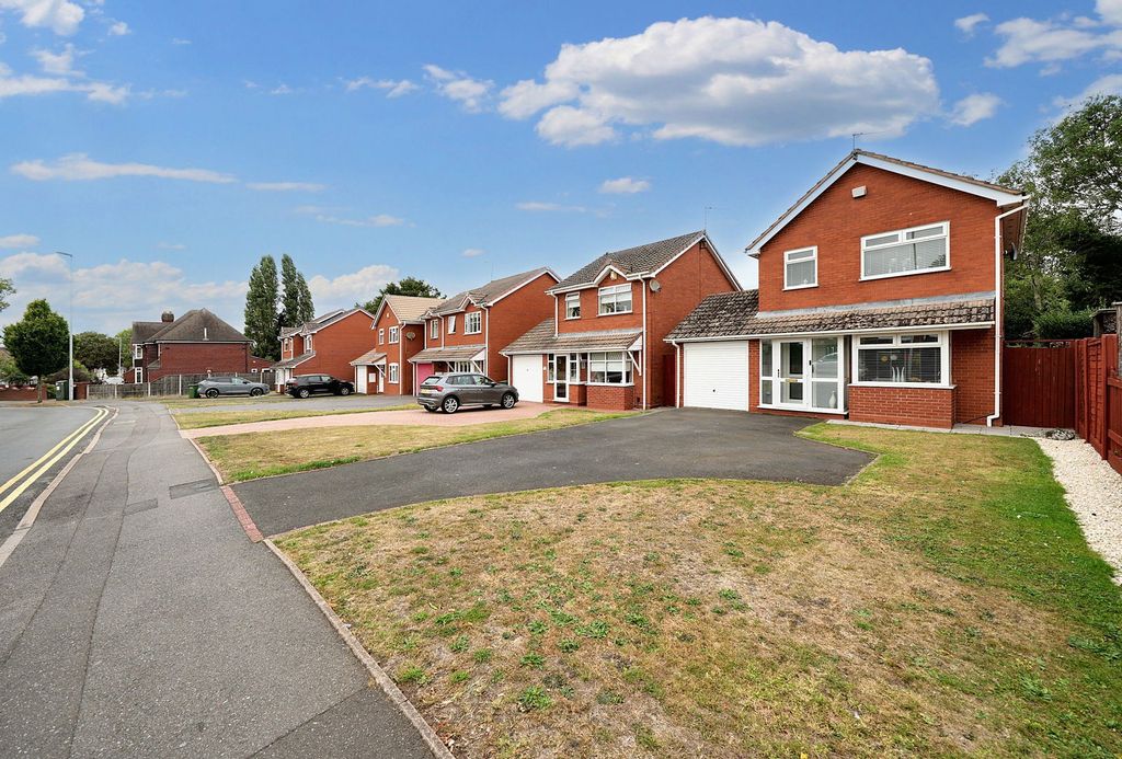 Property photo 1 of 36