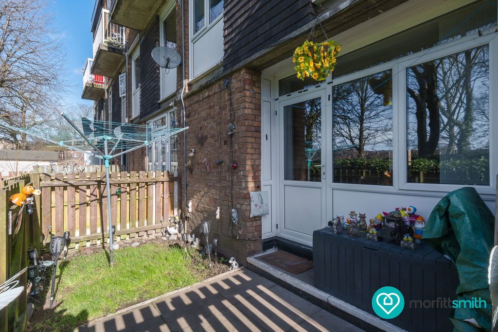 Property photo 2 of 15