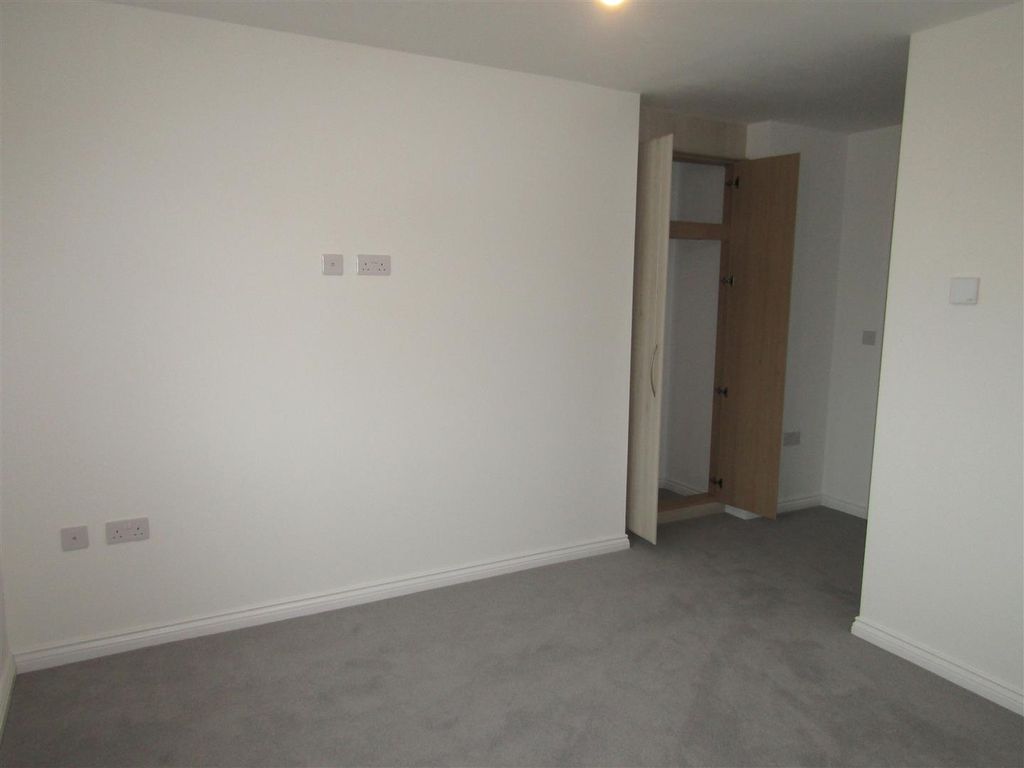 Additional image 11 of 4 bed detached house to rentHockley Crescent, Boroughbridge, York YO51