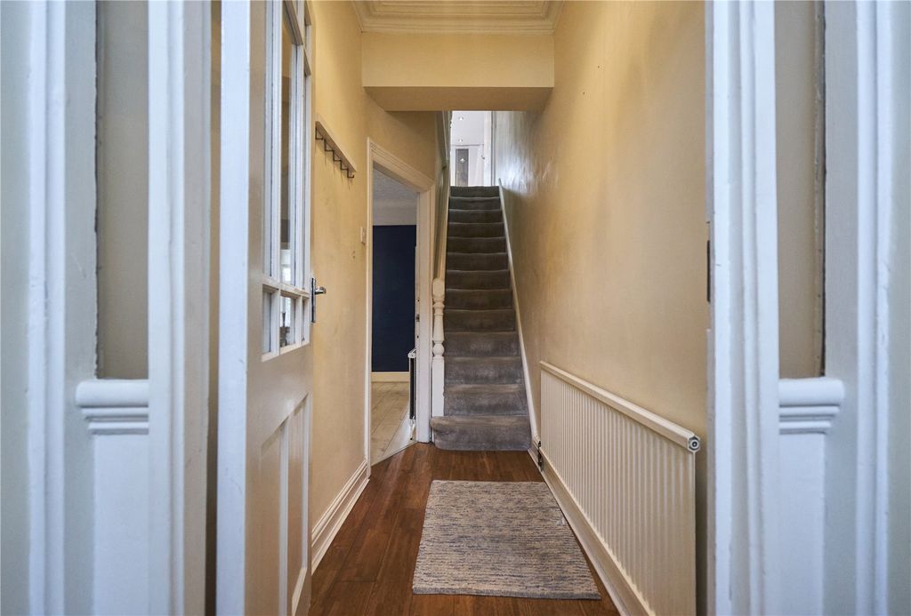 Property photo 3 of 33 Picture No. 41