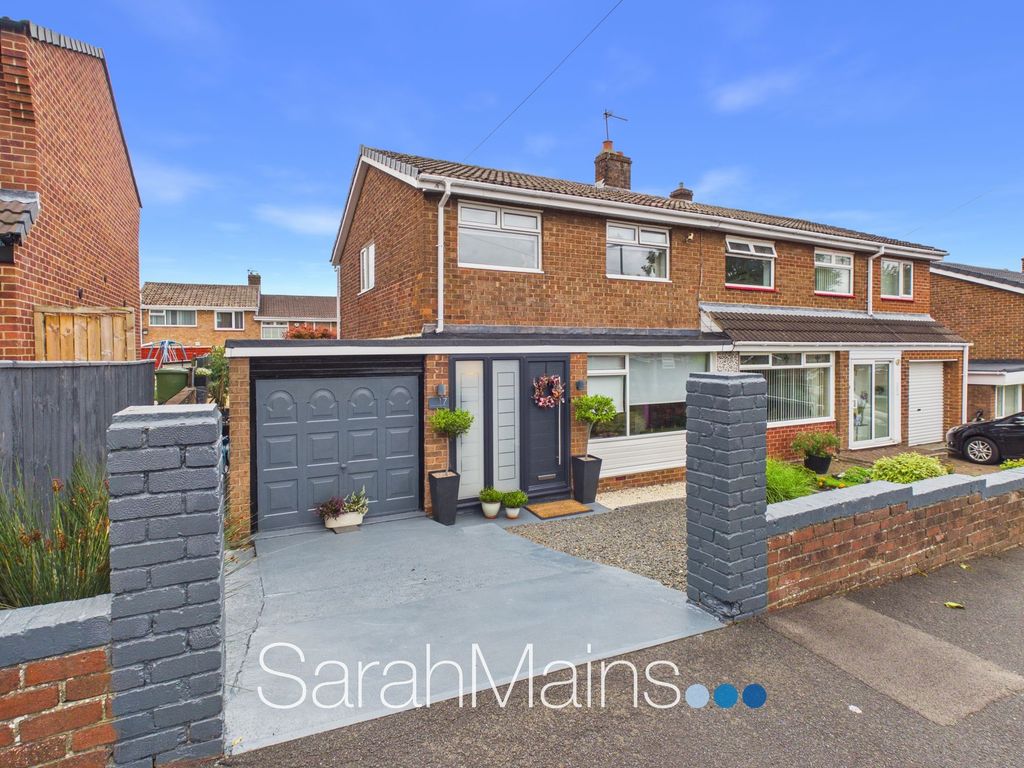 Property photo 1 of 17 External