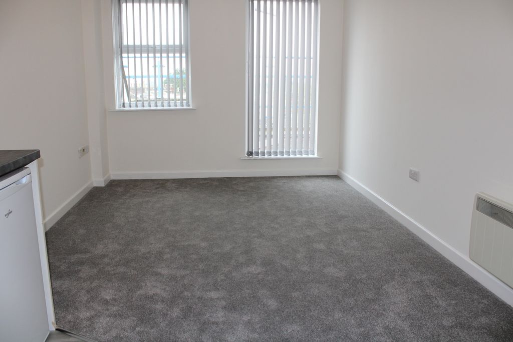 Property photo 3 of 7