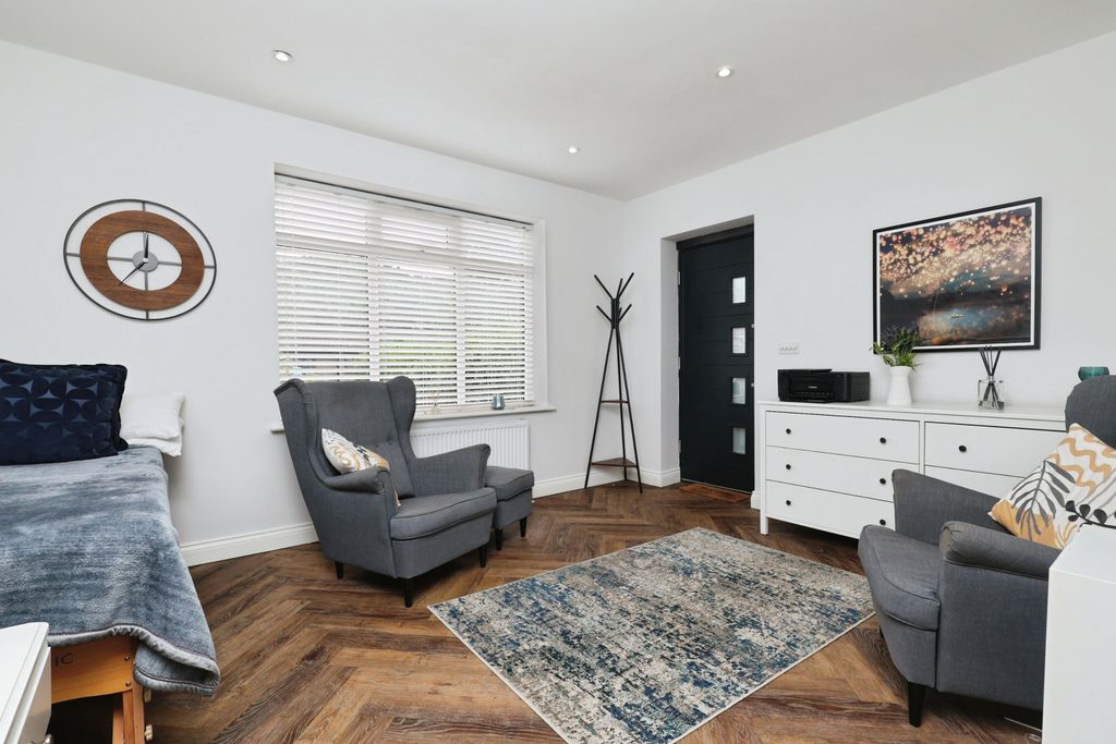 Property photo 3 of 29 Sitting Room/Snug